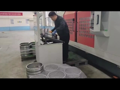 محامل الدوار الكروية تخضع لاختبارات دقة